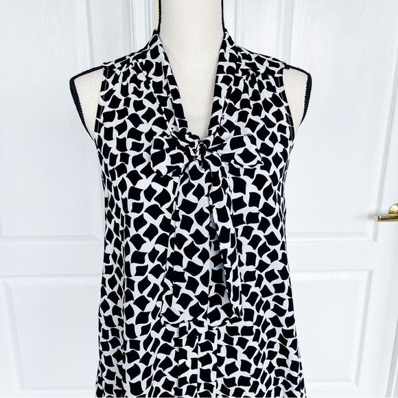 Cece 0 Black White Floating Rhombus Bow Tie Neck Ruffle Back Sleeveless Dress - Picture 2 of 15